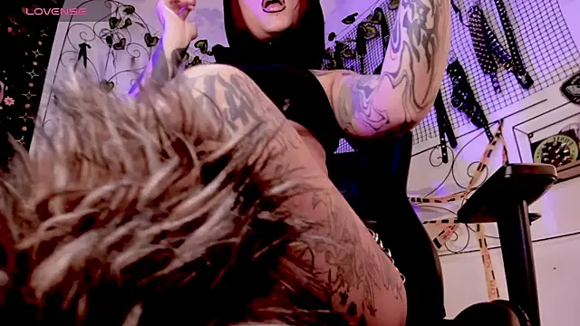 Agatha BDSM online show from April 23, 9:28 pm