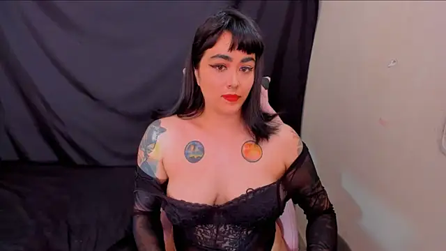 aiko black93 online show from February 1, 3:07 pm