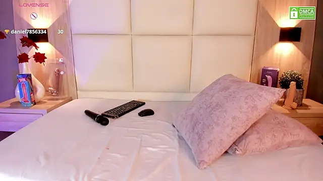 bella1207 online show from April 22, 7:37 pm