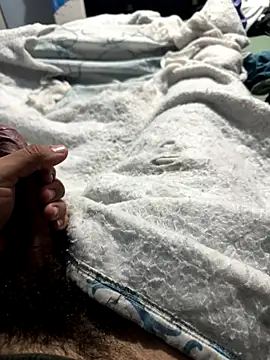 Snapshot of Your_love39 chatting on December 1, 7:13 am Your love39 online show from December 1, 7:13 am