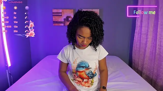 EmmaSmith06 online show from December 26, 5:08 pm