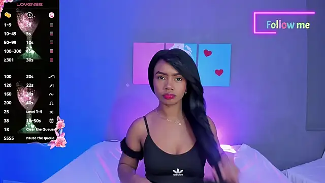 EmmaSmith06 online show from February 18, 5:10 pm