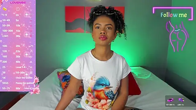 EmmaSmith06 online show from March 6, 5:54 pm