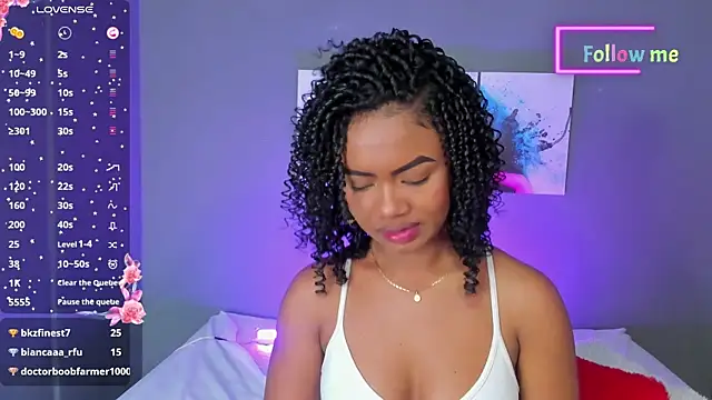 EmmaSmith06 online show from March 13, 8:43 pm