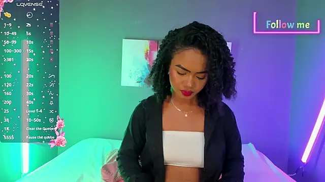 EmmaSmith06 online show from March 15, 5:15 pm