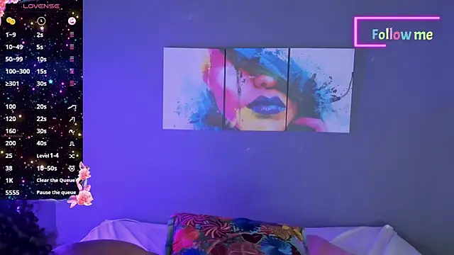 EmmaSmith06 online show from March 18, 1:10 am