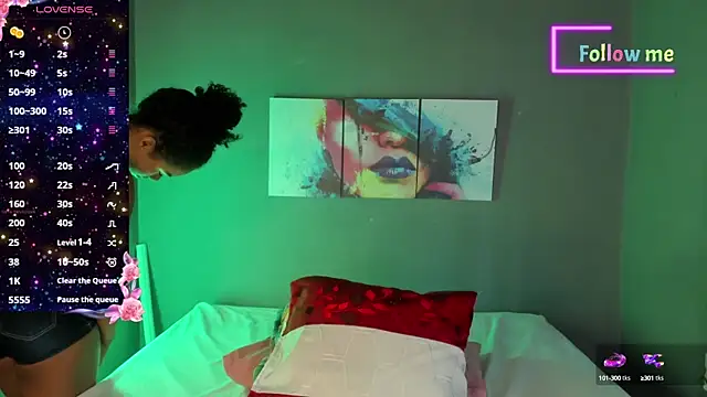 EmmaSmith06 online show from March 18, 5:10 pm