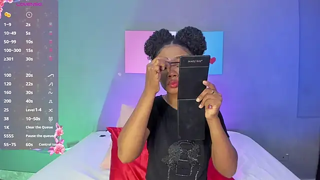 EmmaSmith06 online show from October 7, 5:21 pm