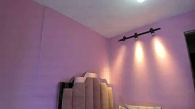 LoveQueen2 online show from October 14, 12:06 pm