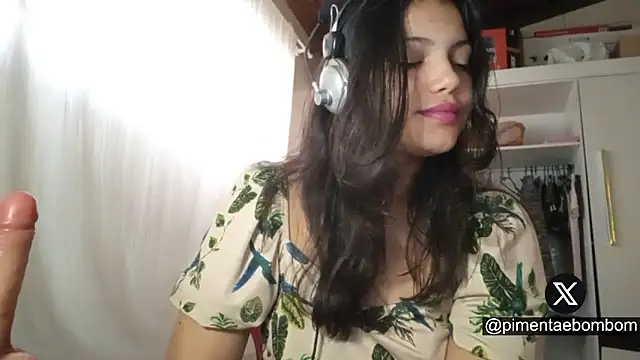Snapshot of bombomepimenta chatting on September 27, 9:58 am bombomepimenta online show from September 27, 9:58 am