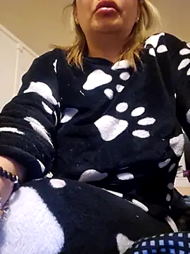 Afroditecash online show from April 22, 8:28 am