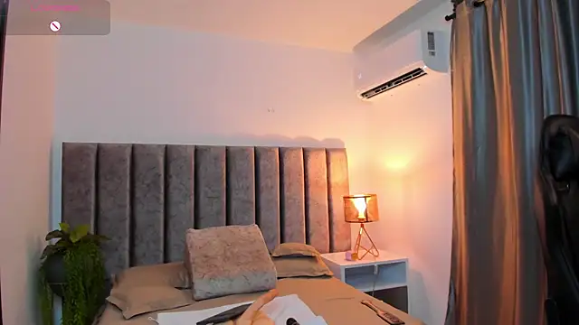 SamanthaSmithx online show from July 8, 12:26 am