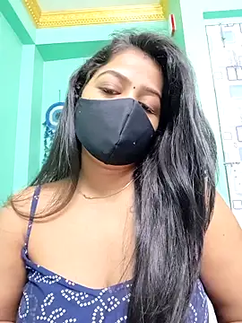 Monalisa Singh online show from May 6, 6:46 pm