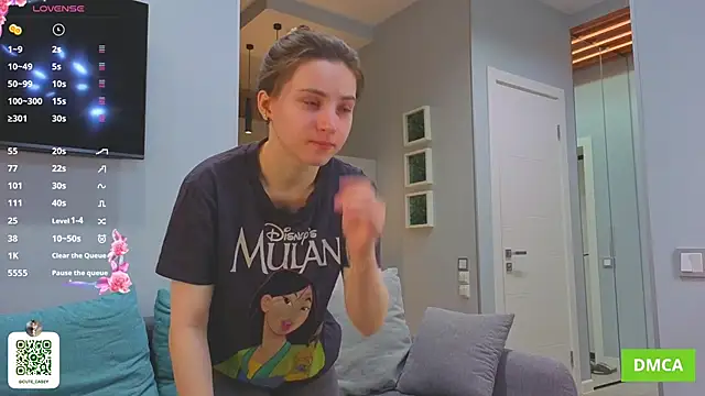 DonnaBurkee online show from October 30, 4:58 am