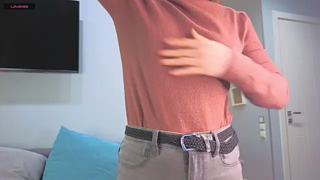 DonnaBurkee online show from April 20, 4:26 am