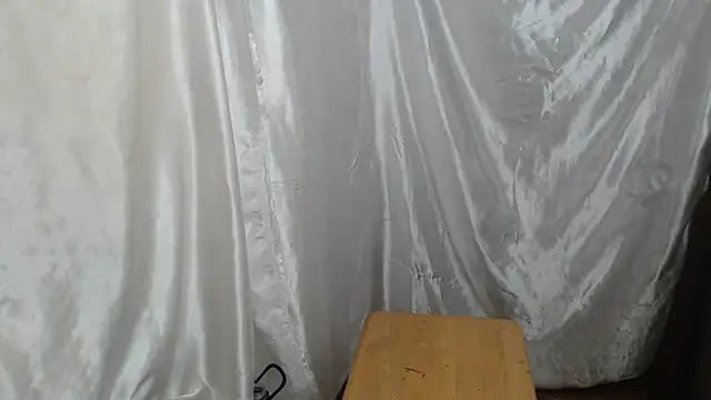 Snapshot of Burberrry_ chatting on September 24, 6:55 pm Burberrry  online show from September 24, 6:55 pm