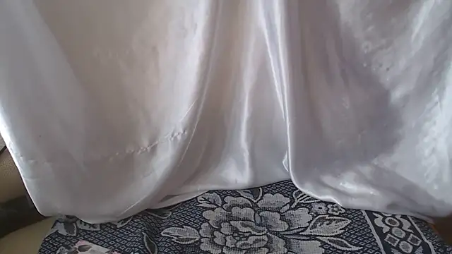 Burberrry  online show from March 12, 1:17 pm