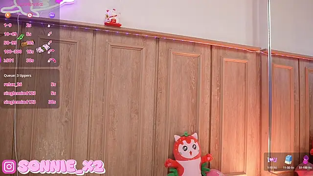 Sonnie  online show from March 18, 2:48 pm