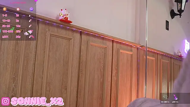 Sonnie  online show from March 18, 5:53 pm