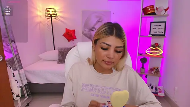 SALOOMEE   online show from March 17, 11:53 am