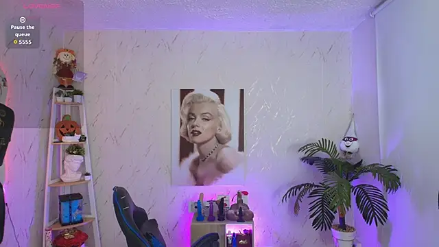 SALOOMEE   online show from April 10, 11:15 am