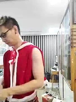 horny slavedog online show from December 24, 4:40 pm