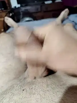 quierodarleche69 online show from March 28, 2:44 am