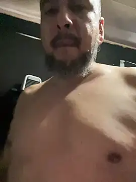 Snapshot of ElPollo77 chatting on December 29, 6:27 pm ElPollo77 online show from December 29, 6:27 pm