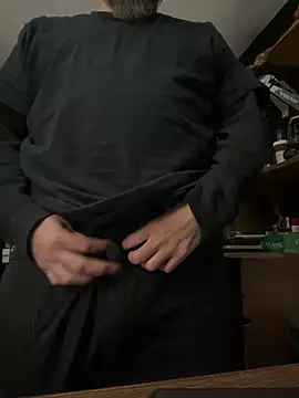 Snapshot of ElPollo77 chatting on January 7, 1:49 am ElPollo77 online show from January 7, 1:49 am