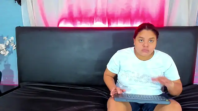 brunnette hot online show from February 27, 11:20 am