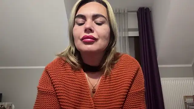 DESIREjenny online show from October 3, 7:05 am