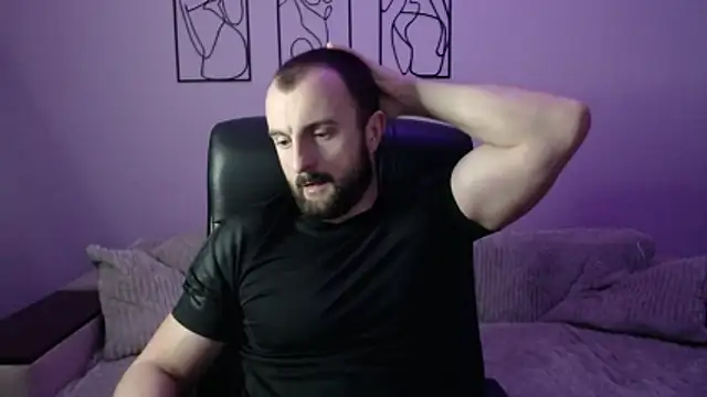 brindlefly6969 online show from November 18, 11:36 am