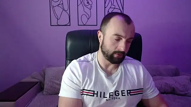 brindlefly6969 online show from December 22, 11:29 am