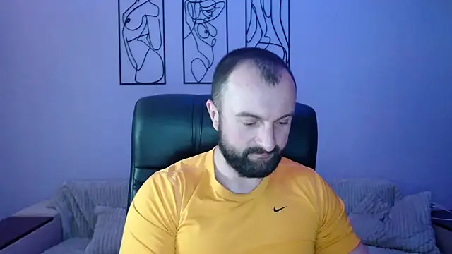 brindlefly6969 online show from March 12, 11:27 am