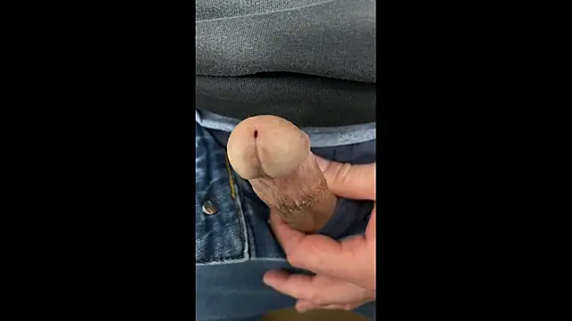 havefun32 online show from February 25, 1:10 pm