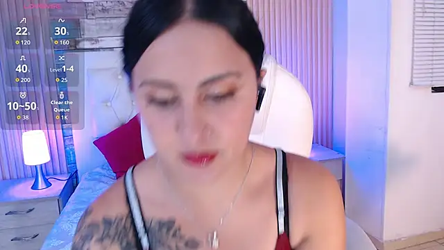 isabella smith  online show from September 16, 7:59 pm