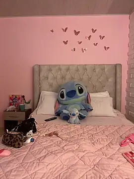 Snapshot of pamell_col chatting on December 3, 9:01 pm pamell col online show from December 3, 9:01 pm