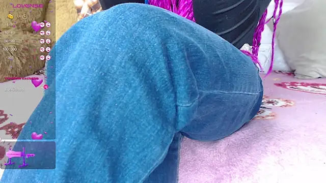 puca ebony online show from February 5, 4:36 pm