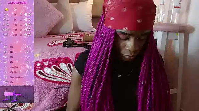 puca ebony online show from February 25, 10:39 pm