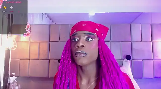 puca ebony online show from March 5, 7:49 pm