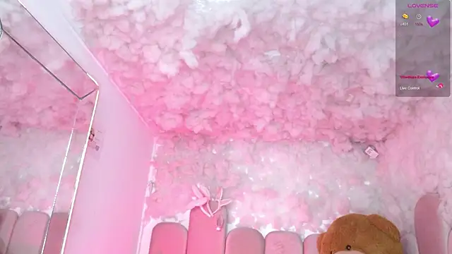 puca ebony online show from February 28, 4:41 pm