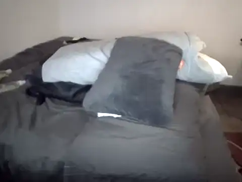 Iliketocooksquirt25 online show from March 21, 12:17 pm