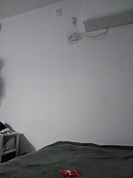 Iliketocooksquirt25 online show from September 22, 2:24 am