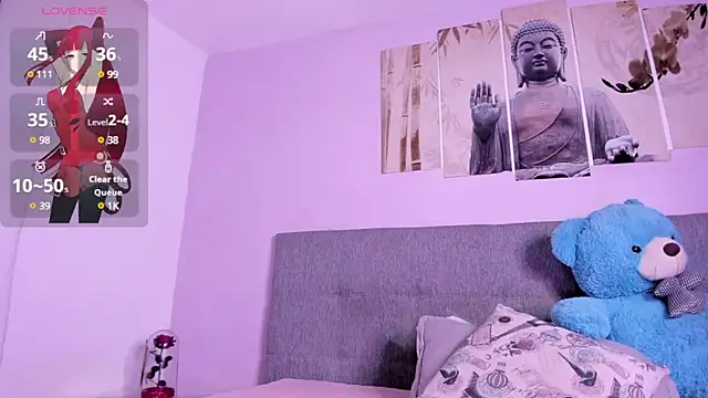 Im Scarlet online show from February 1, 7:13 pm