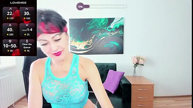 Silvia Wallec online show from November 6, 6:36 am