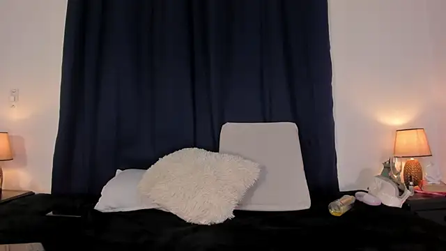 Jessica Herrera  online show from February 22, 10:52 pm