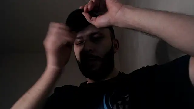 henryaxe online show from April 11, 11:03 am