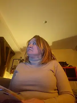 Snapshot of lady_charlyne chatting on December 2, 6:47 pm lady charlyne online show from December 2, 6:47 pm