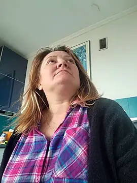 Snapshot of lady_charlyne chatting on January 7, 9:23 am lady charlyne online show from January 7, 9:23 am