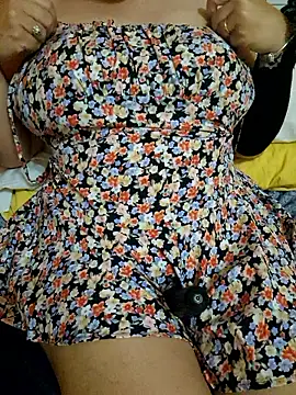 Miss Barbarella online show from June 20, 1:36 pm